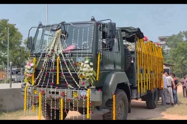 कारगिल में शहीद मनीष का पार्थिव शरीर पहुंचा नवादा।