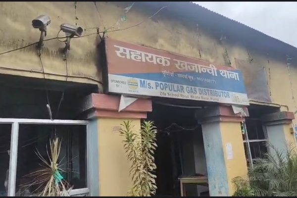 थाना के मालखाना में लगी भीषण आग सारा सामान जलकर राख