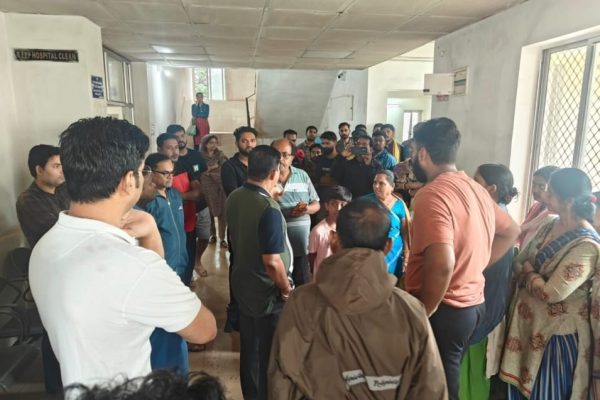 Ruckus in hospital premises after death of former SAIL employee Ranjan Das, family and labour union allege negligence in treatment